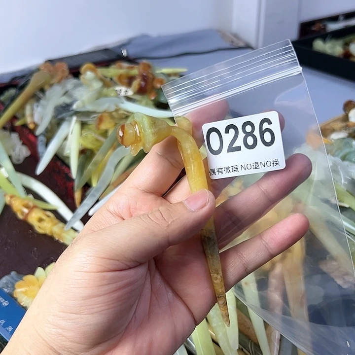 蛇纹石玉发饰合金琪*