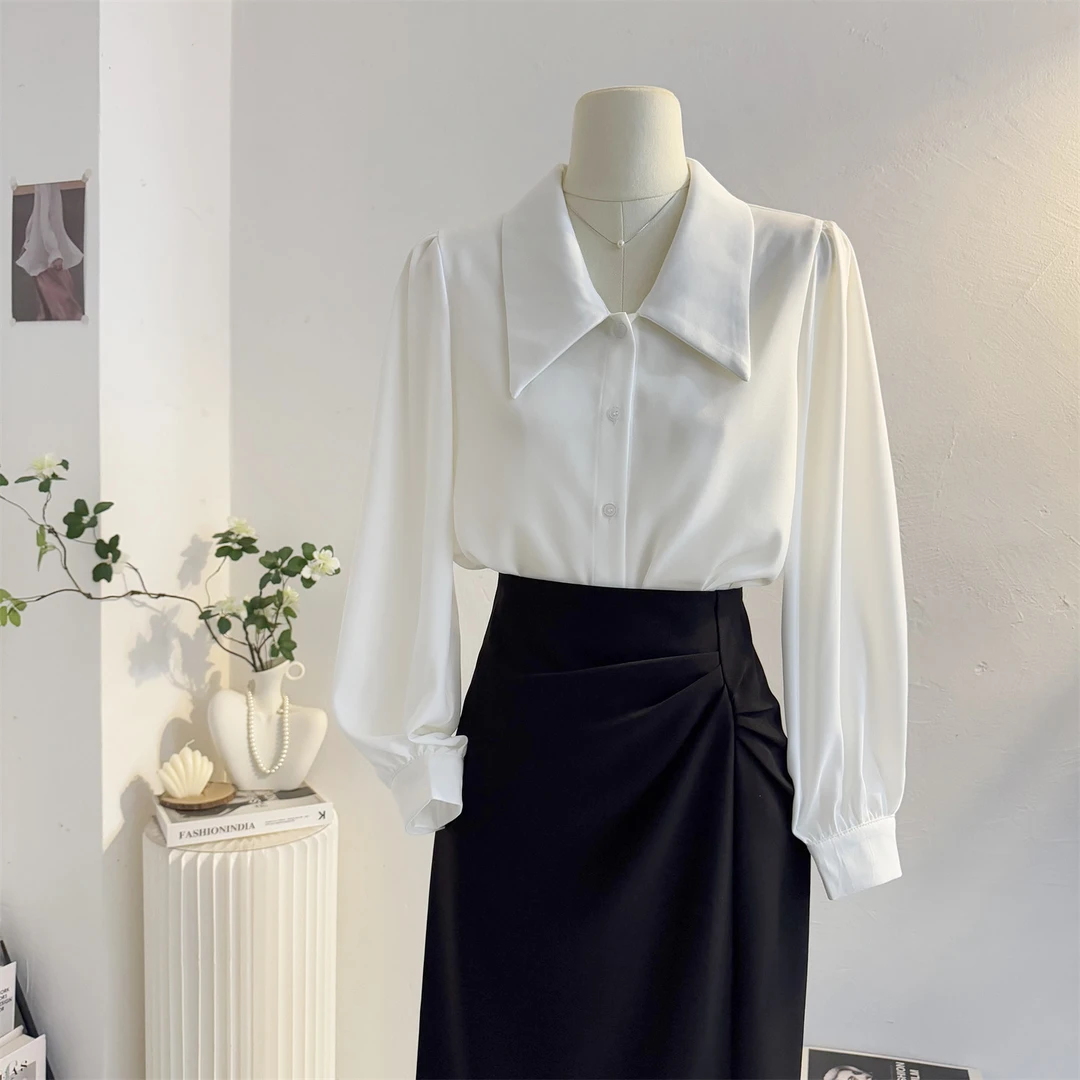 法式翻领白色长袖衬衫女2025秋新款简约气质通勤衬衣职业正装上衣