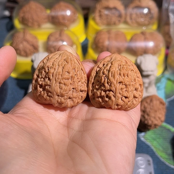 核桃红玛瑙承德密纹