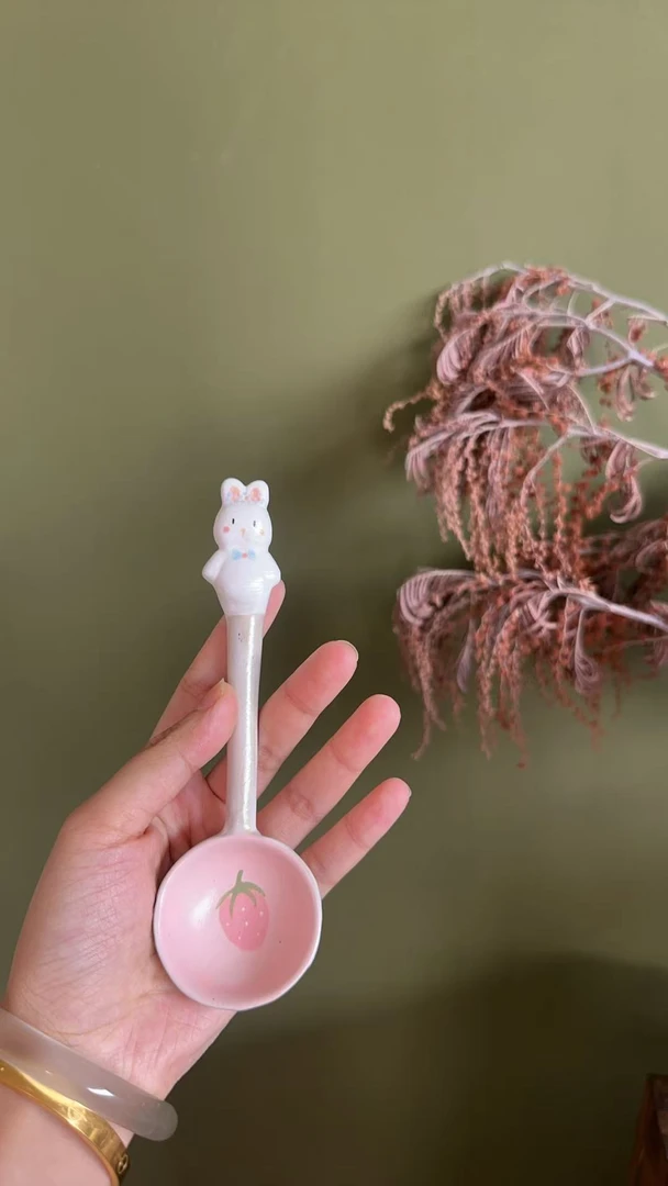 卡卡老师粉兔勺子z0043