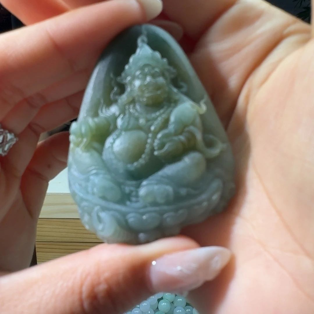 定制翡翠未镶嵌黄财爷