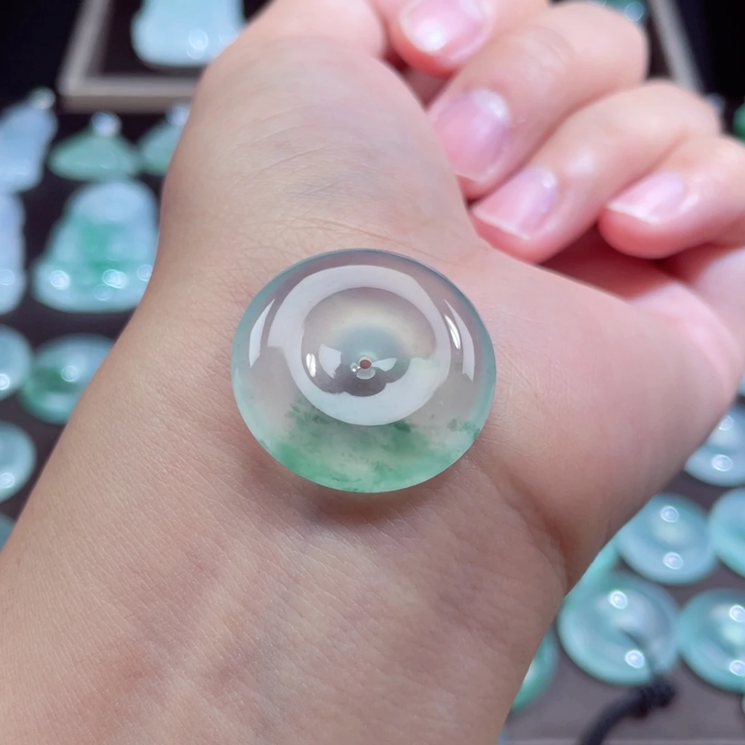 颈饰未镶嵌翡翠扣子