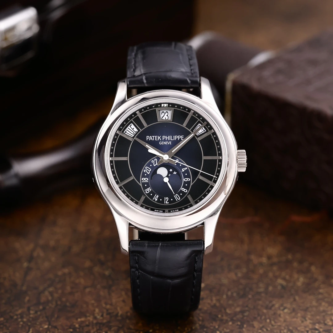 95新 Patek Philippe/百达翡丽 5205G 新款蓝色盘面 2019年保卡
