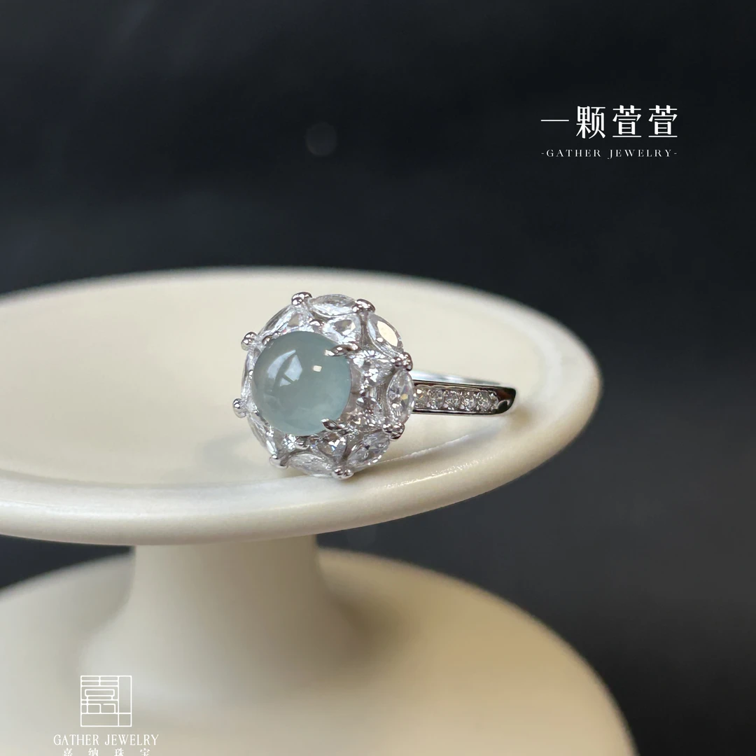 【白月清盏】一颗萱萱天然翡翠蛋面银镶戒指630133时尚精致简约
