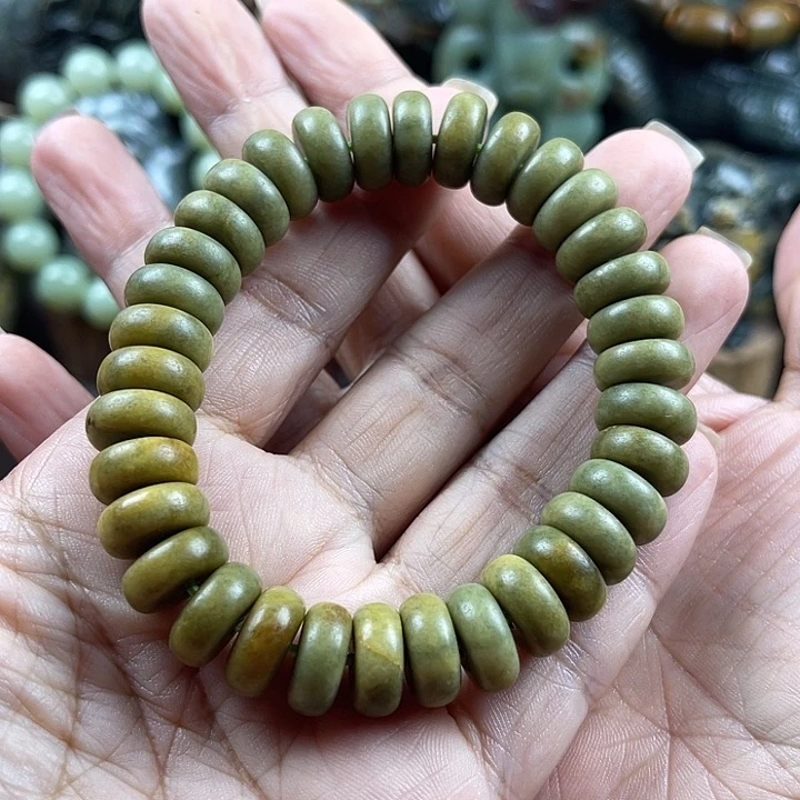未镶嵌手串岫岩河磨玉（透闪石质玉）道**旧