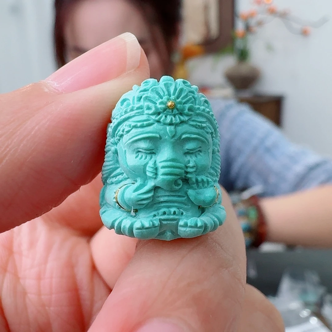 绿松石未镶嵌珠宝奇石