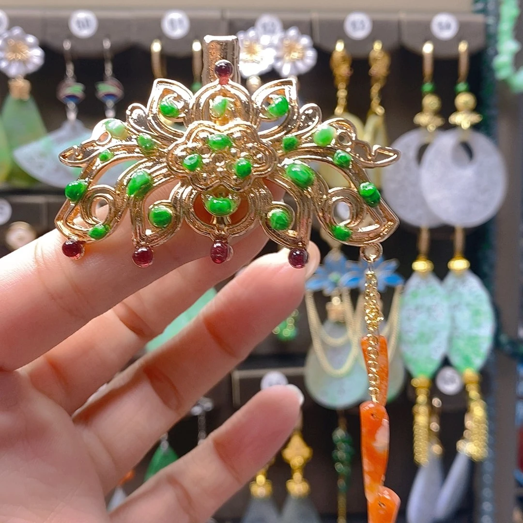 未镶嵌翡翠耳饰翡翠