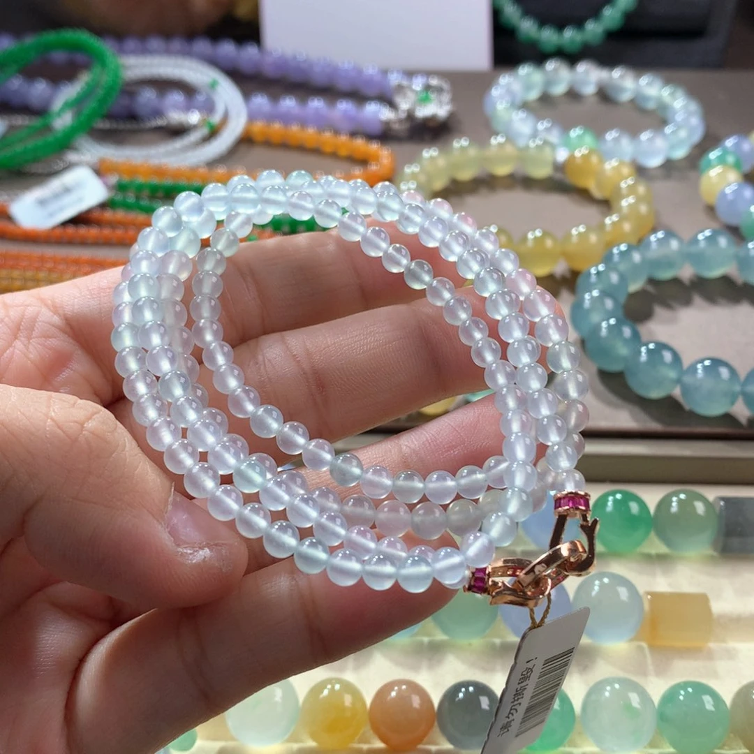 翡翠颈饰未镶嵌高冰白幻彩项链