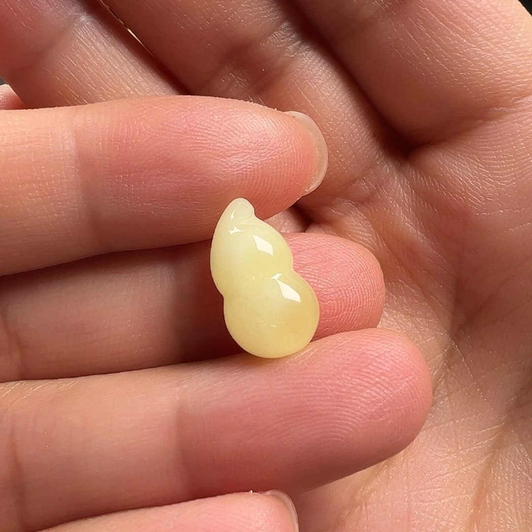 蜜蜡颈饰未镶嵌迷你葫芦