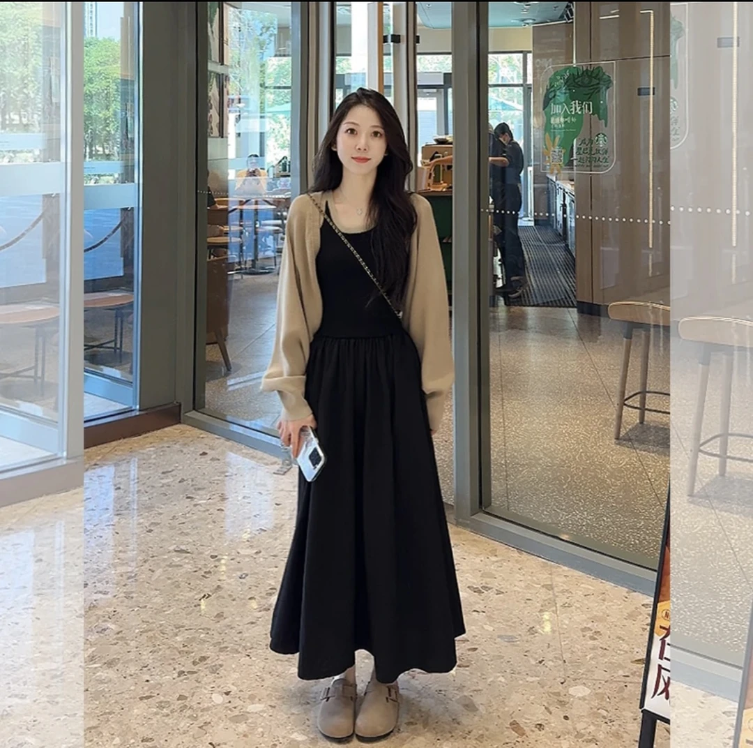 早秋新时尚针织开衫拼接长款黑色吊带连衣裙两件套装