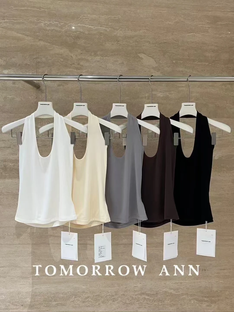 TOMORROW ANN新款 很洋气的挂脖背心