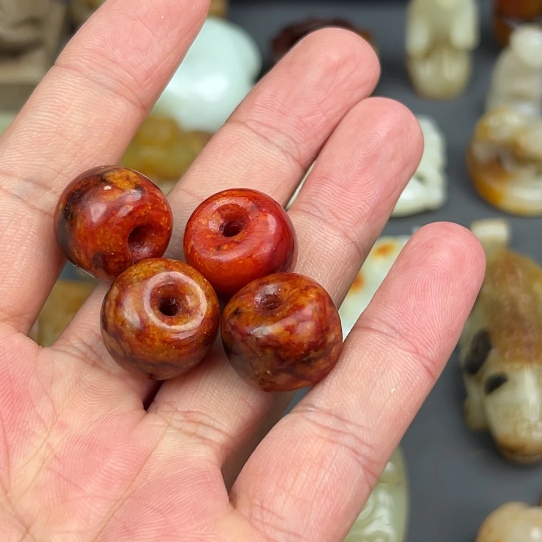 颈饰未镶嵌和田玉（糖玉）