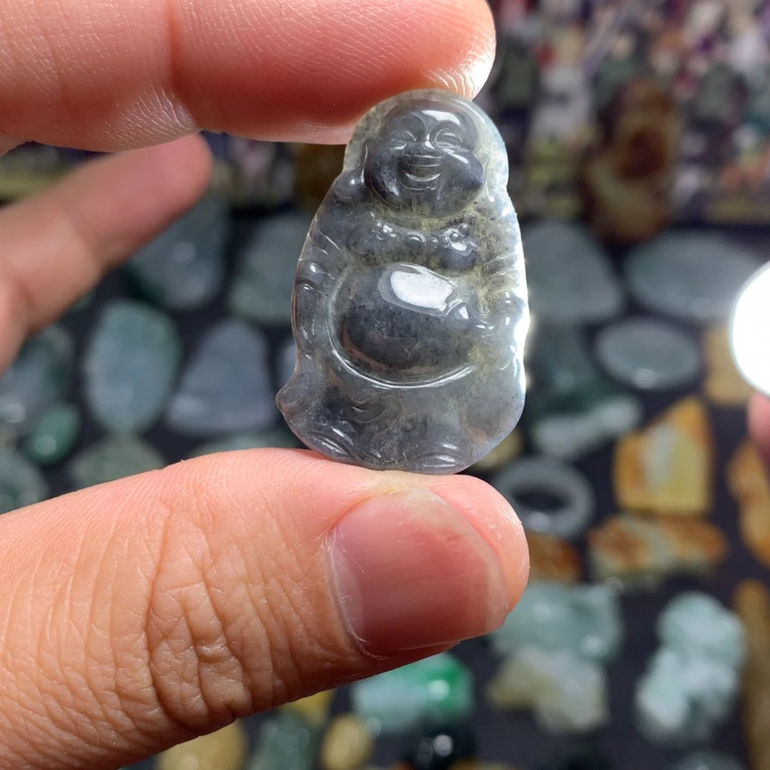 翡翠未镶嵌颈饰布袋佛