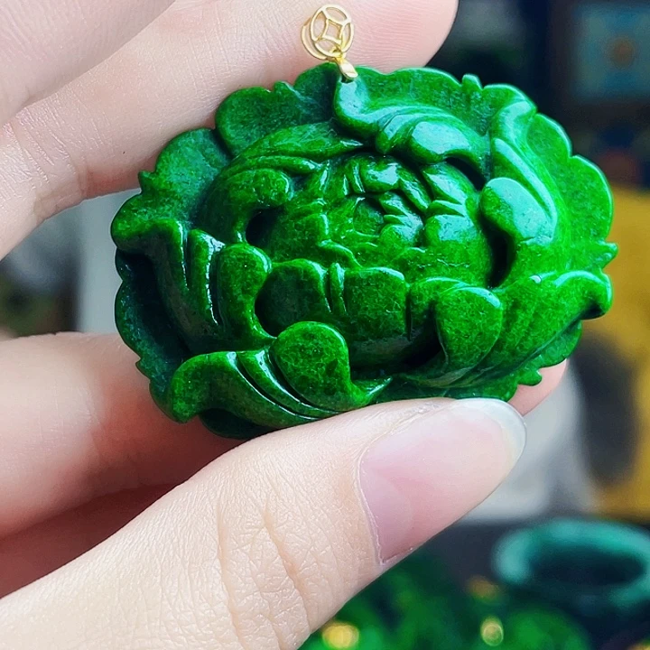 翡翠18K金镶嵌颈饰多样性