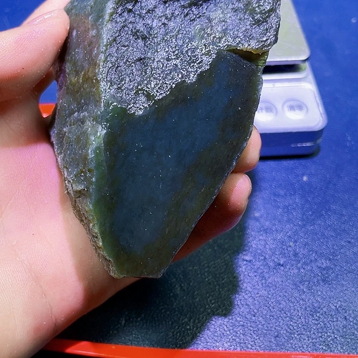 未镶嵌和田玉（糖玉）珠宝半成品