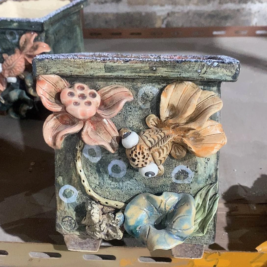 红陶青藤花器多肉花盆