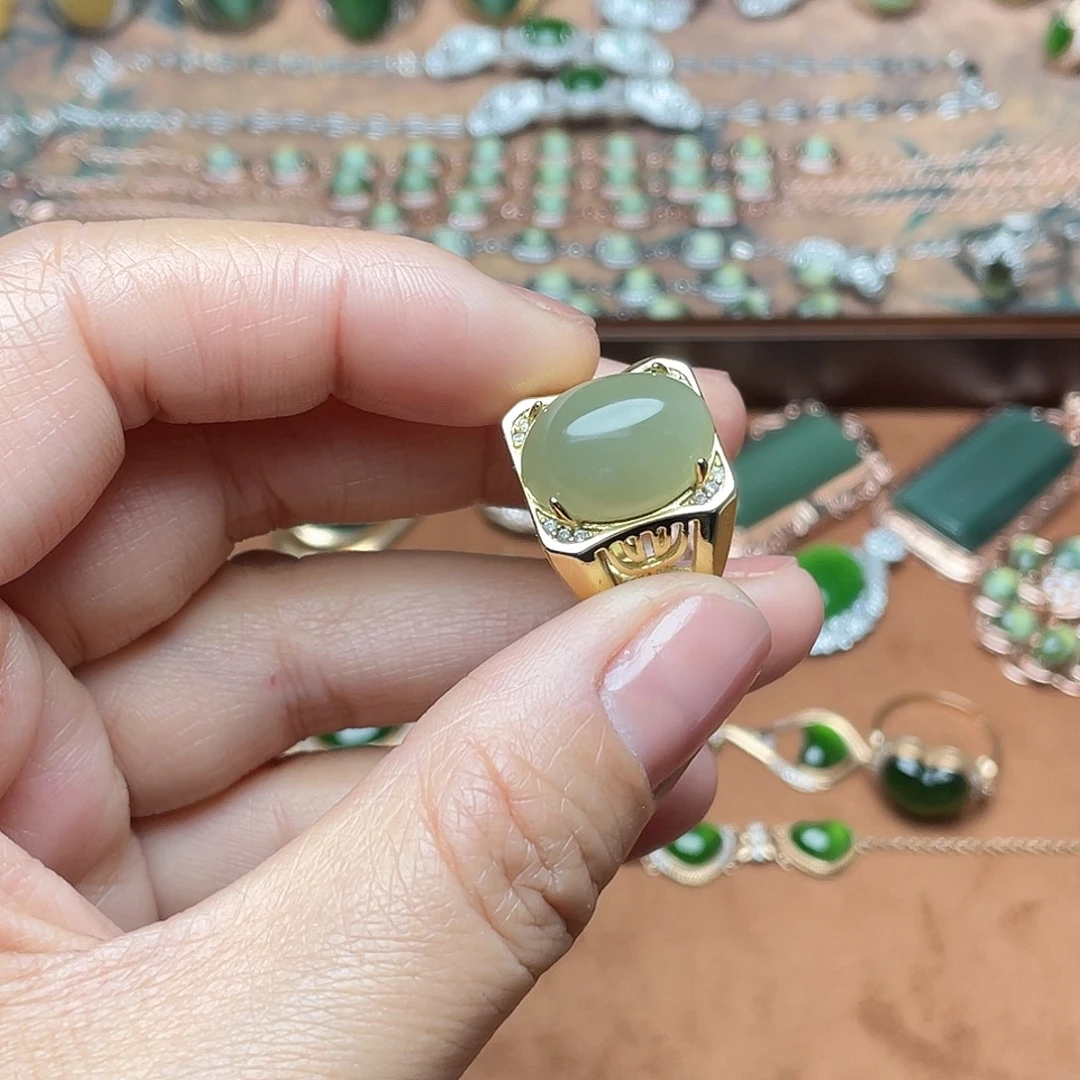 和田玉未镶嵌吊坠(不含链)