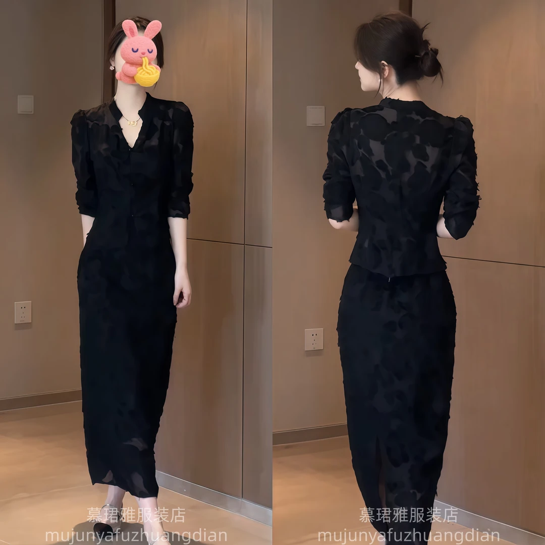 初秋2025新款高级感早秋穿搭一整套连衣裙气质女神范减龄裙子套装