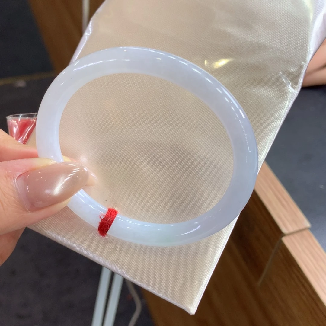 翡翠未镶嵌手镯天然Ａ货翡翠54贵妃