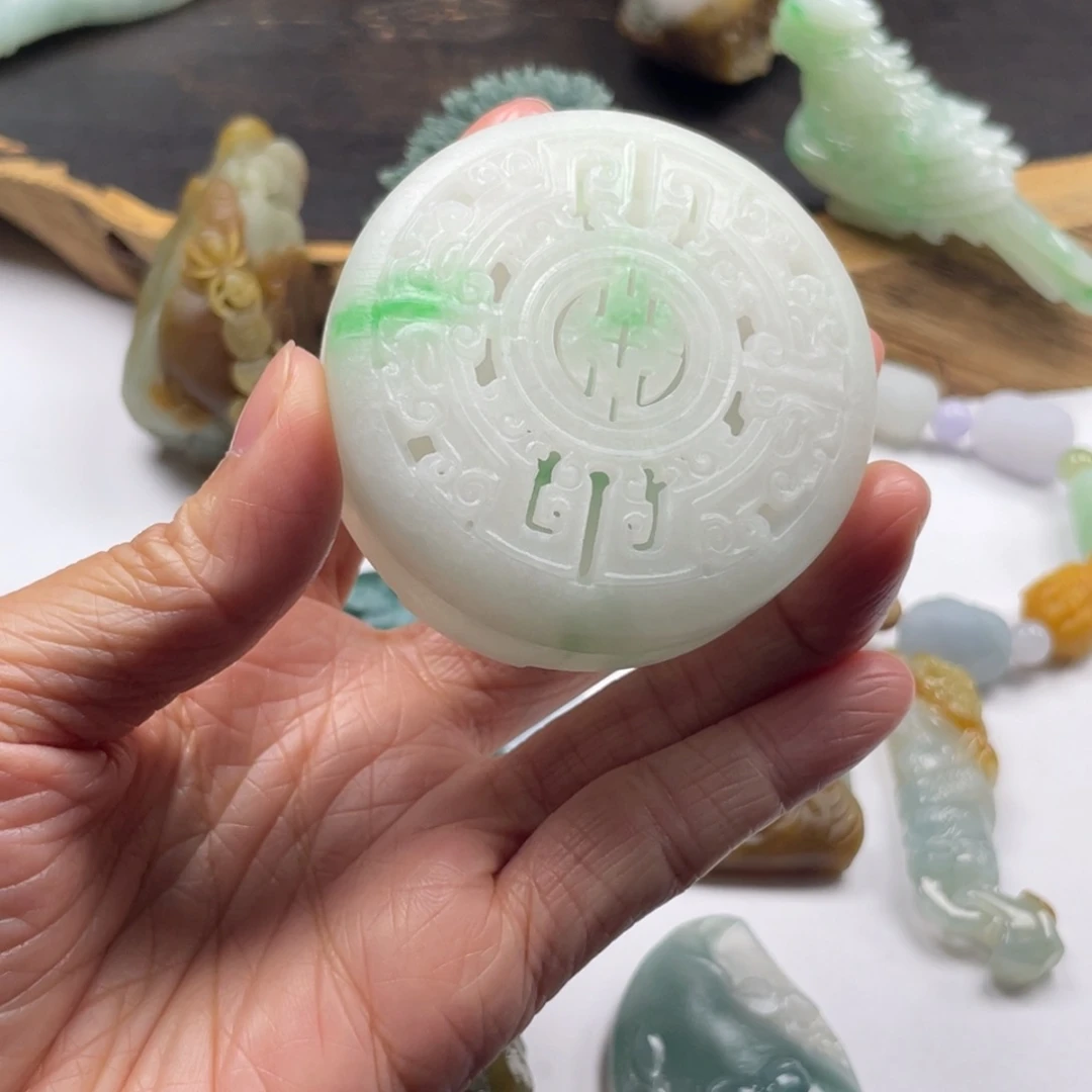 小***️定制翡翠未镶嵌香盒