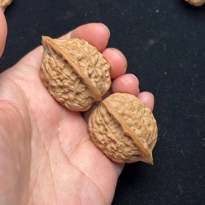 吊坠文玩核桃101号野生鸡心34.34.43