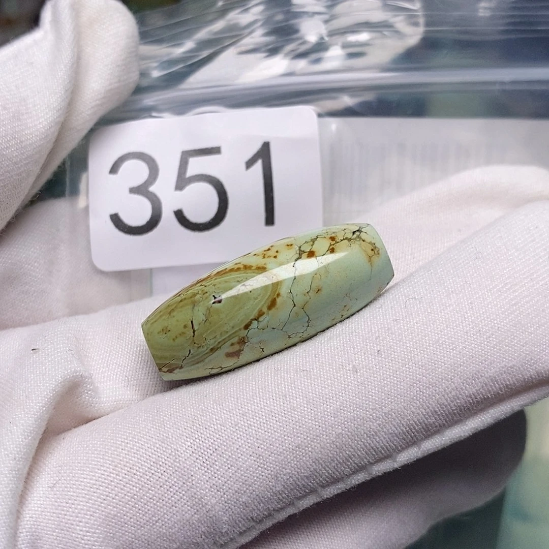 绿松石未镶嵌珠宝半成品