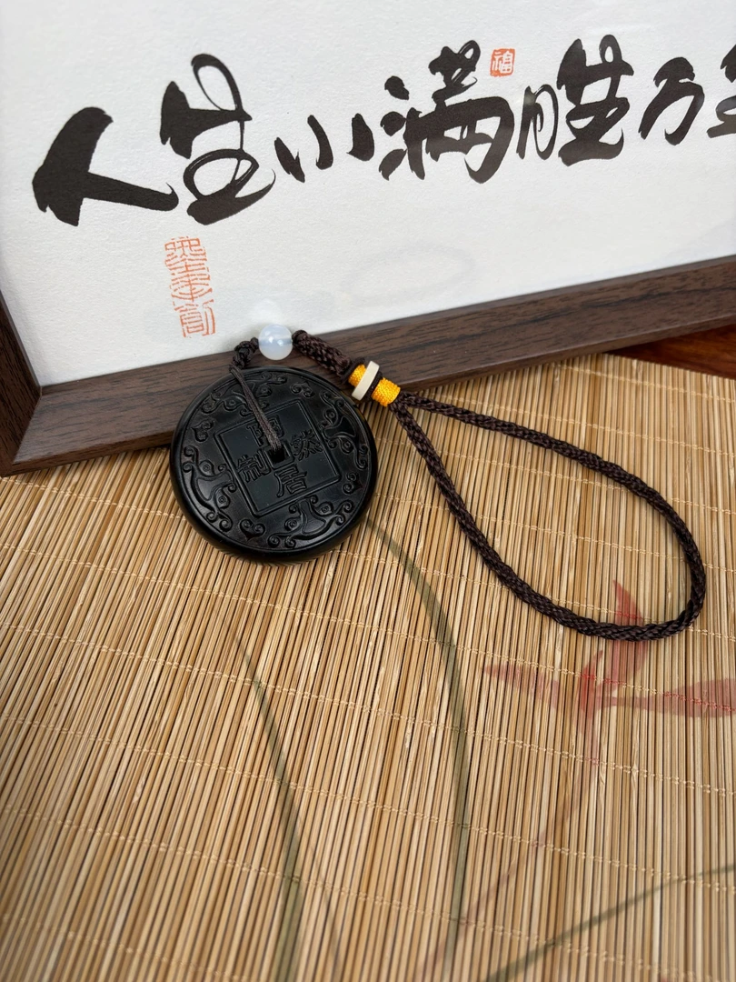 高端实木挂件，装饰挂件，手把件，钥匙挂件，优质中式精美设计