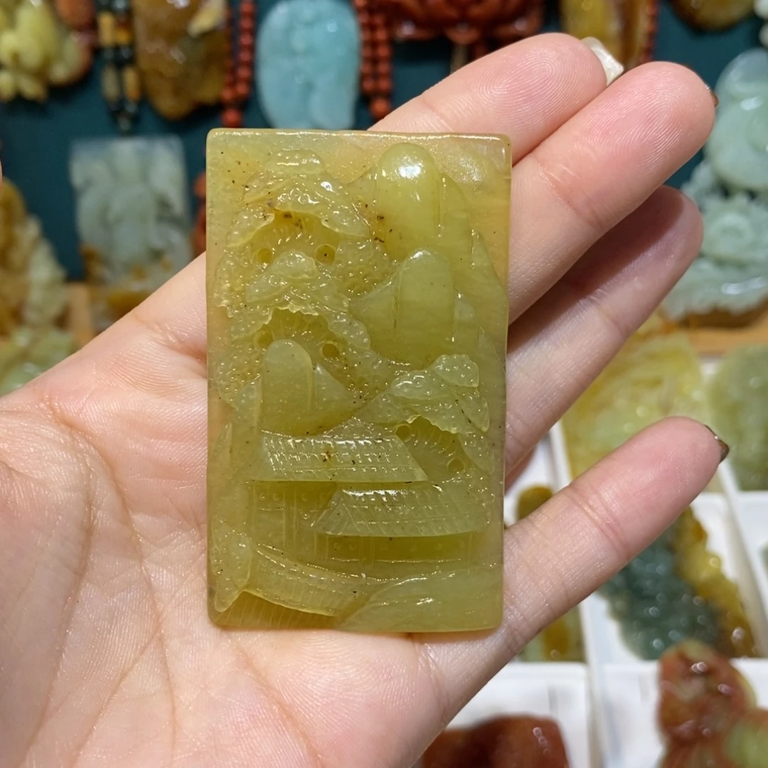蛇纹石玉未镶嵌颈饰