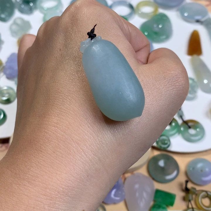 定制翡翠未镶嵌福瓜