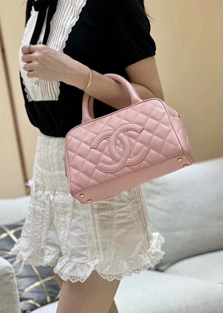 95新 Chanel/香奈儿 1705Chanel粉色手提保龄球包时尚牛皮小香风
