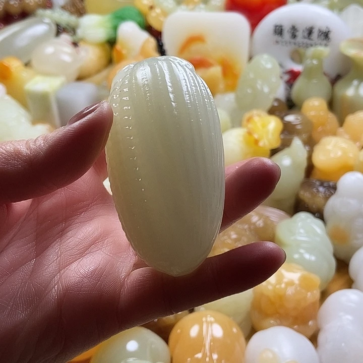 完全开放手把件玉米