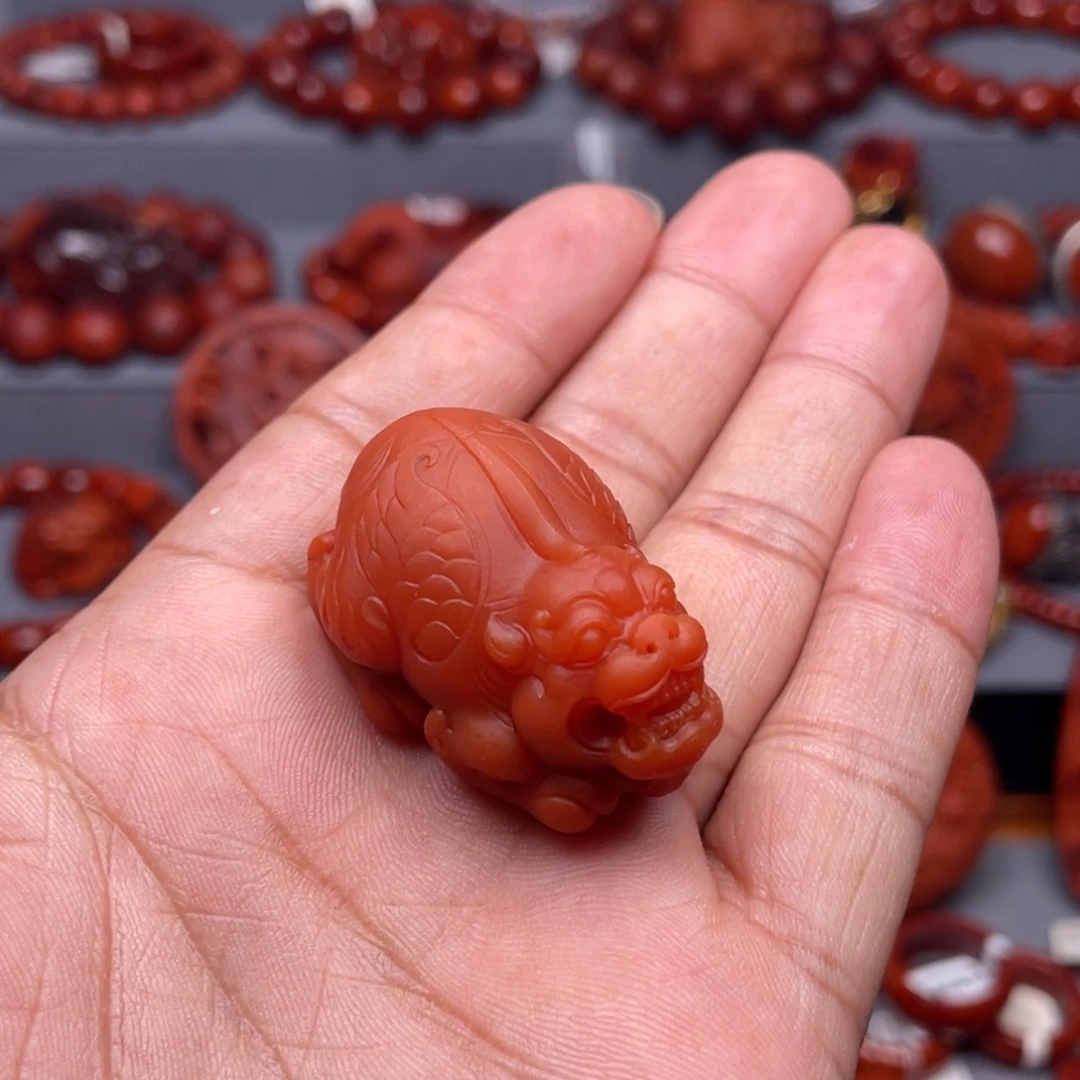 未镶嵌南红玛瑙珠宝奇石吊坠