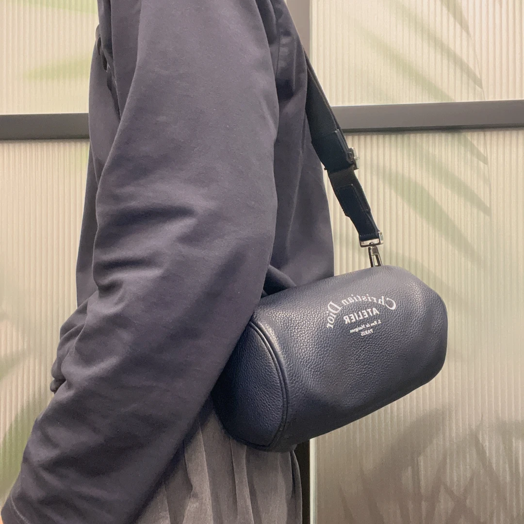 95新 DIOR/迪奥 【涛】60 0664 单肩斜挎水桶包