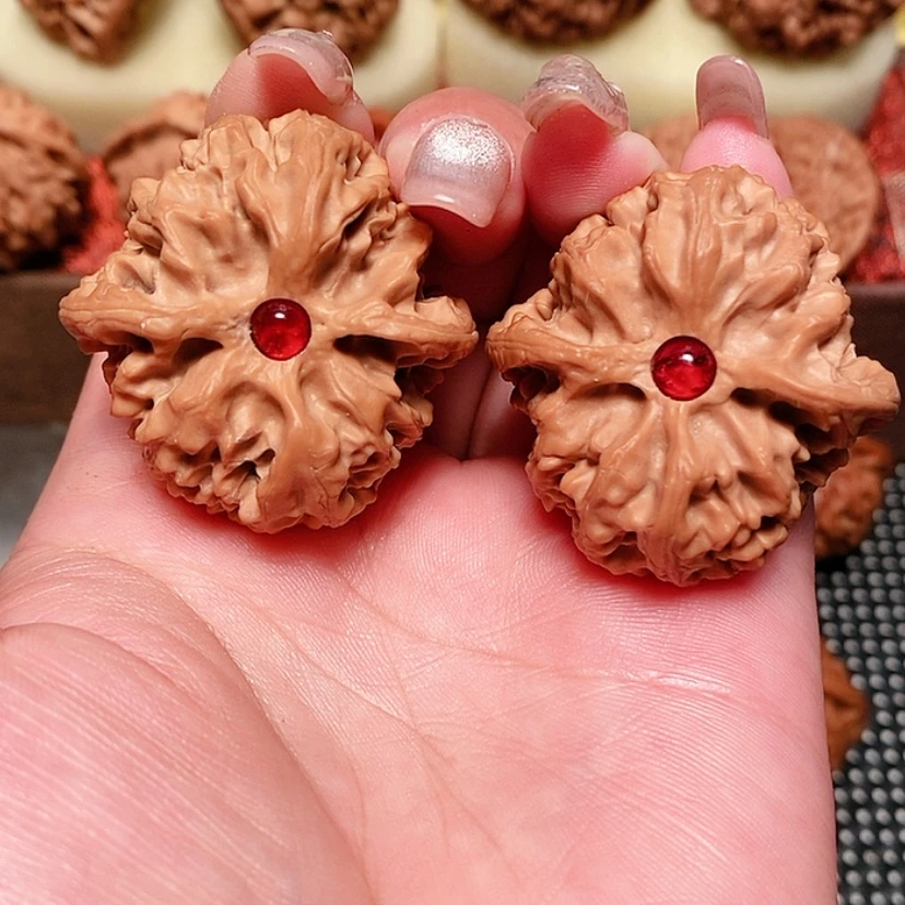 【闪购商品】文玩核桃吊坠苹果园