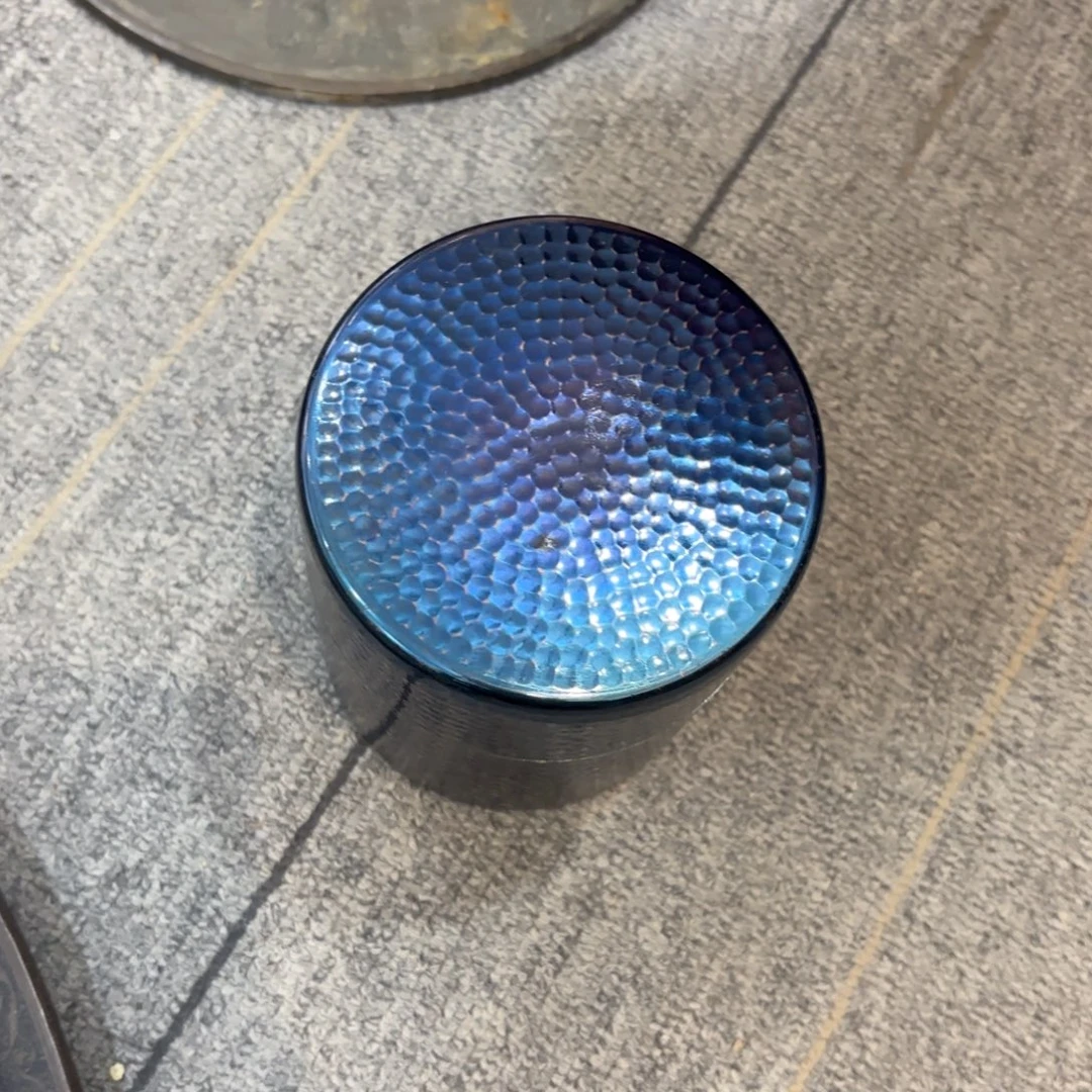 周***国非常喜欢这个瓷器