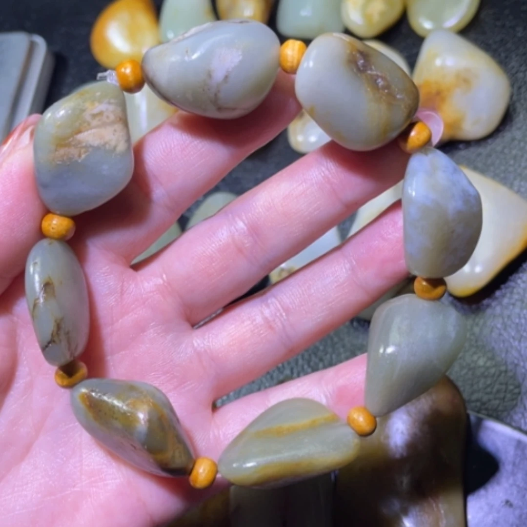 【闪购商品】颈饰未镶嵌和田玉