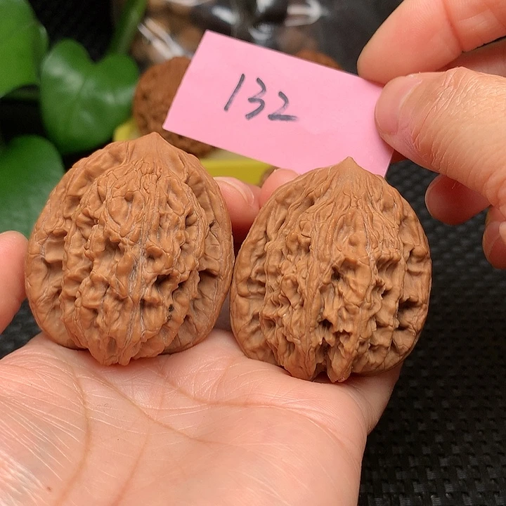【闪购商品】把件文玩核桃41.5虎头132