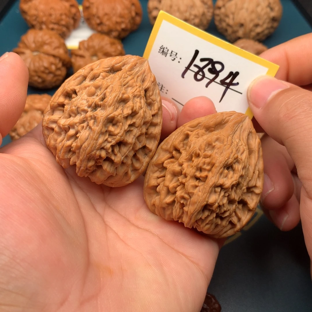 文玩核桃把件44全品虎头王1894