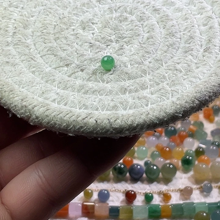 翡翠散珠未镶嵌定制翡翠卡5.4