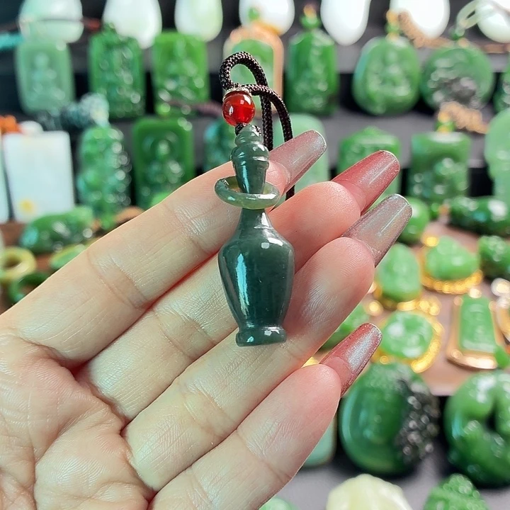 好***莲和田玉未镶嵌挂件