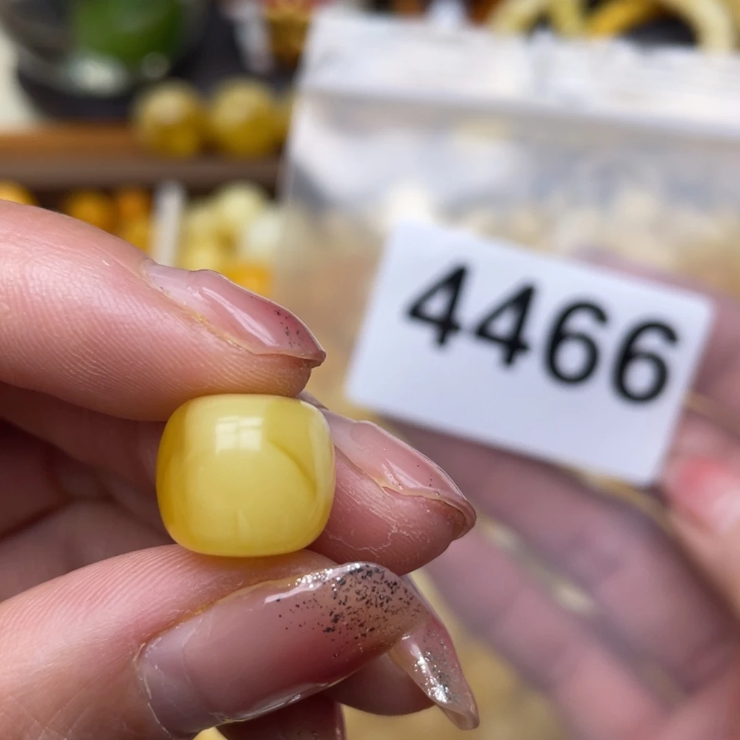 蜜蜡珠宝奇石未镶嵌12.4