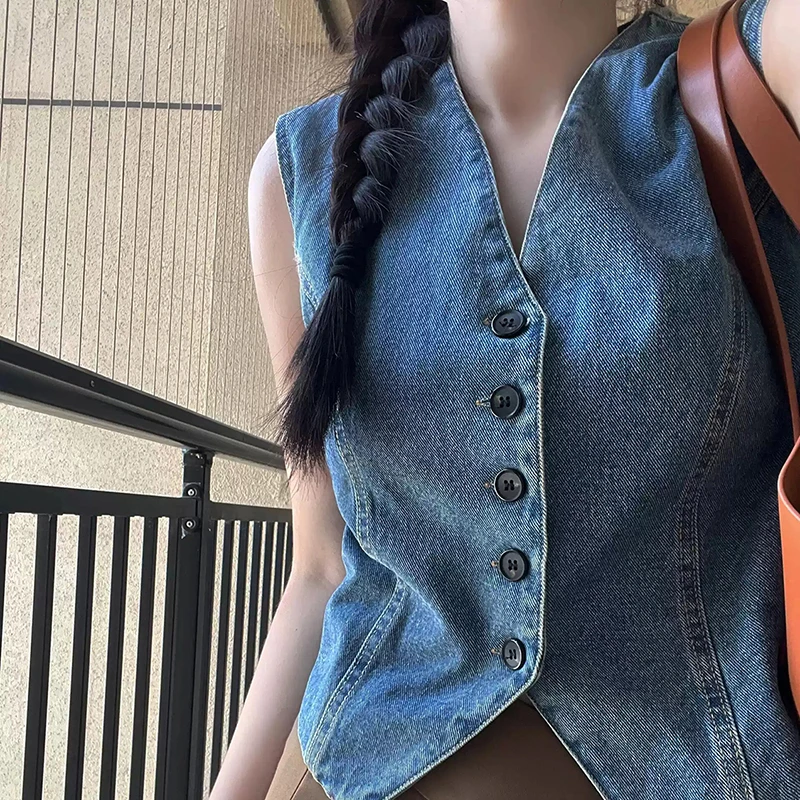 森女无袖牛仔马甲坎肩修身背心复古新款夏季单排短款韩版外套上衣