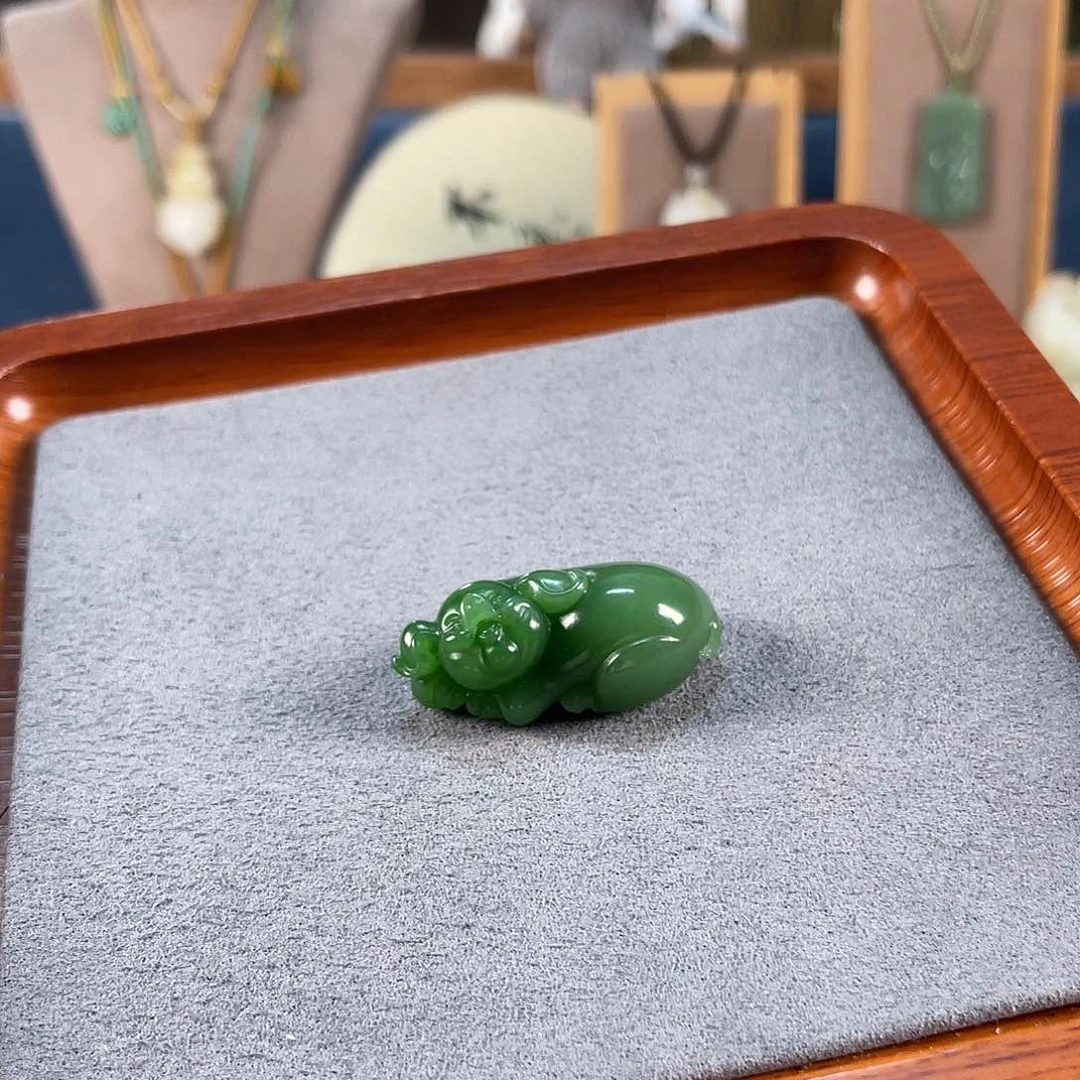 和田玉未镶嵌吊坠(不含链)
