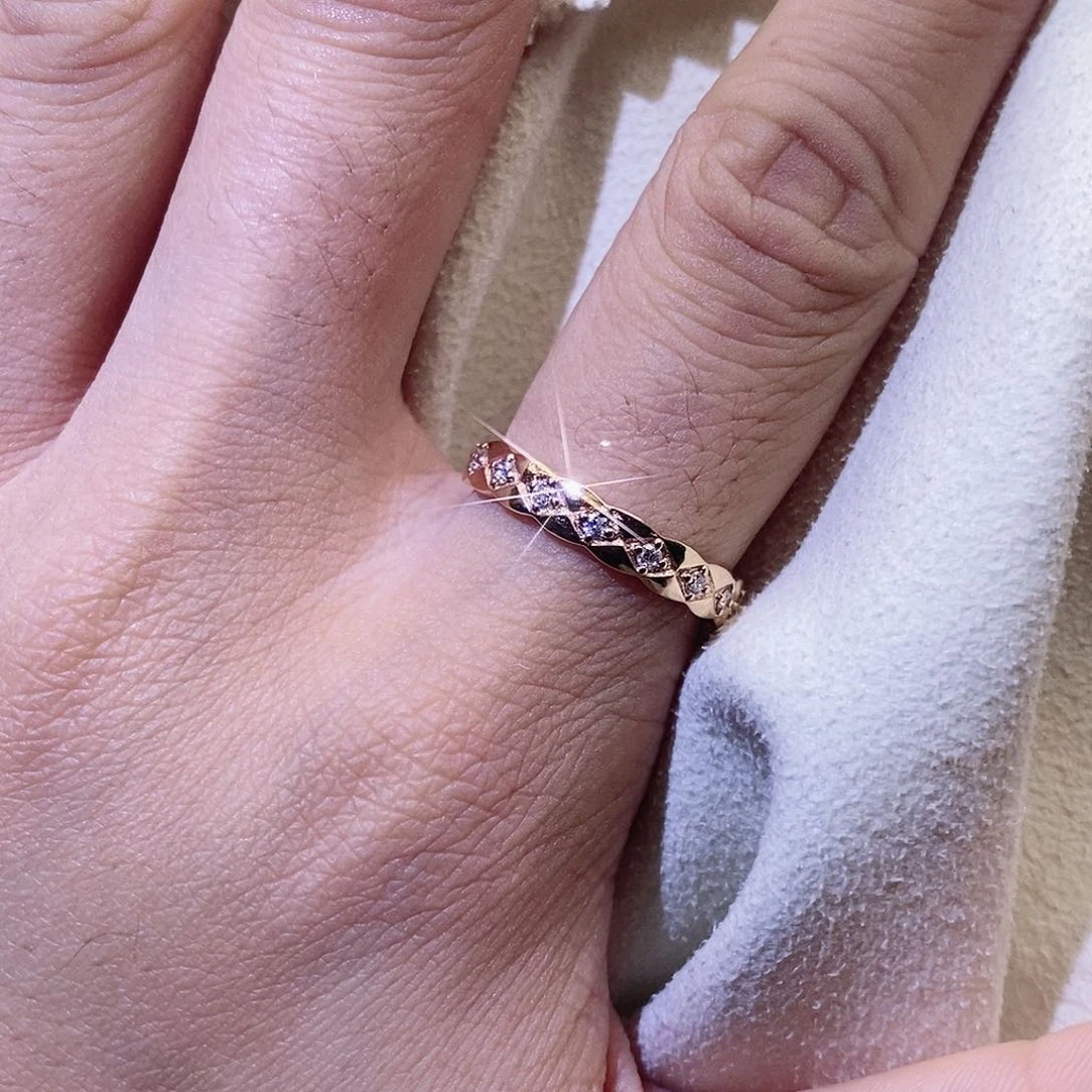 钻石戒指/指环18K金镶嵌满钻菱格钻戒k玫