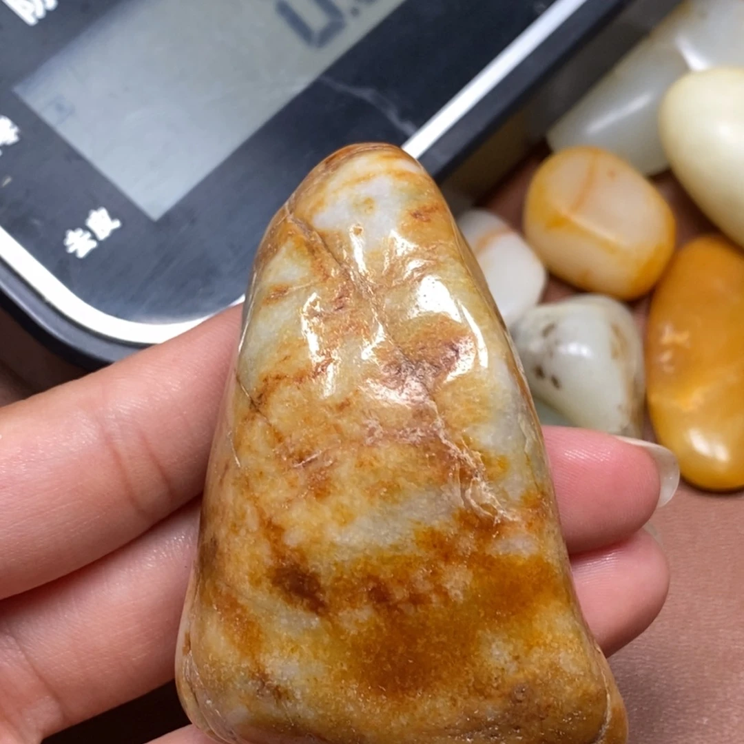 和田玉（糖玉）未镶嵌挂件