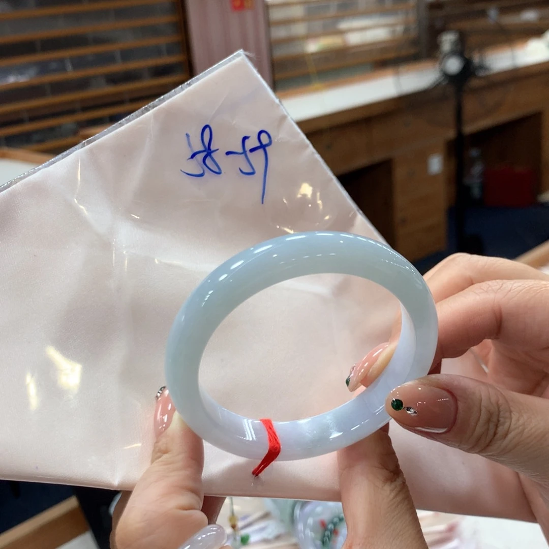 未镶嵌手镯翡翠48小时鉴赏