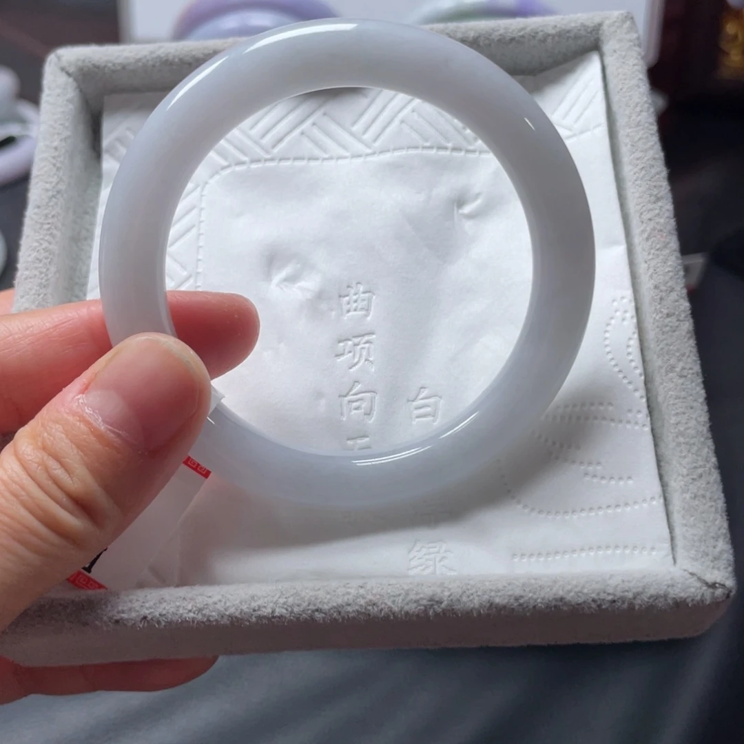 翡翠未镶嵌手镯手镯