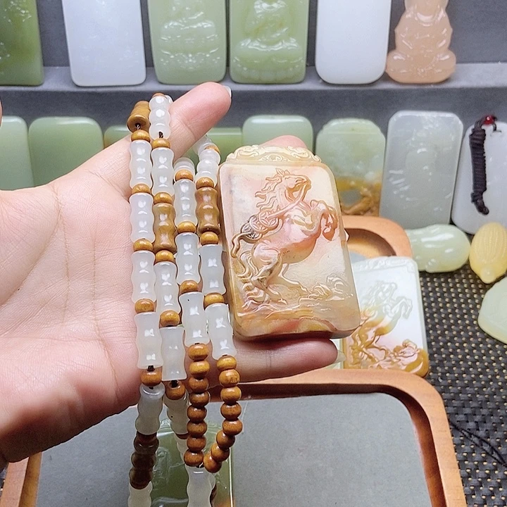 新疆昆仑山脉料马