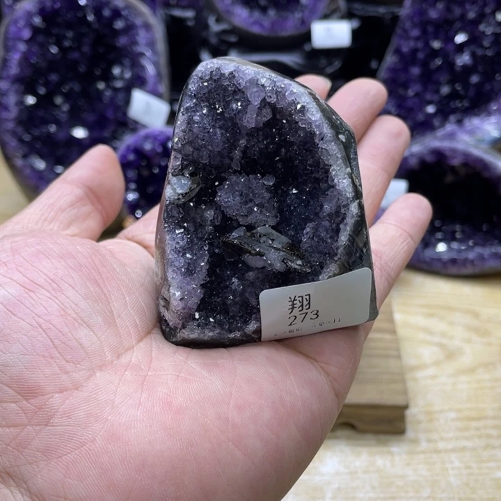 未镶嵌大型摆件(非配饰)紫晶