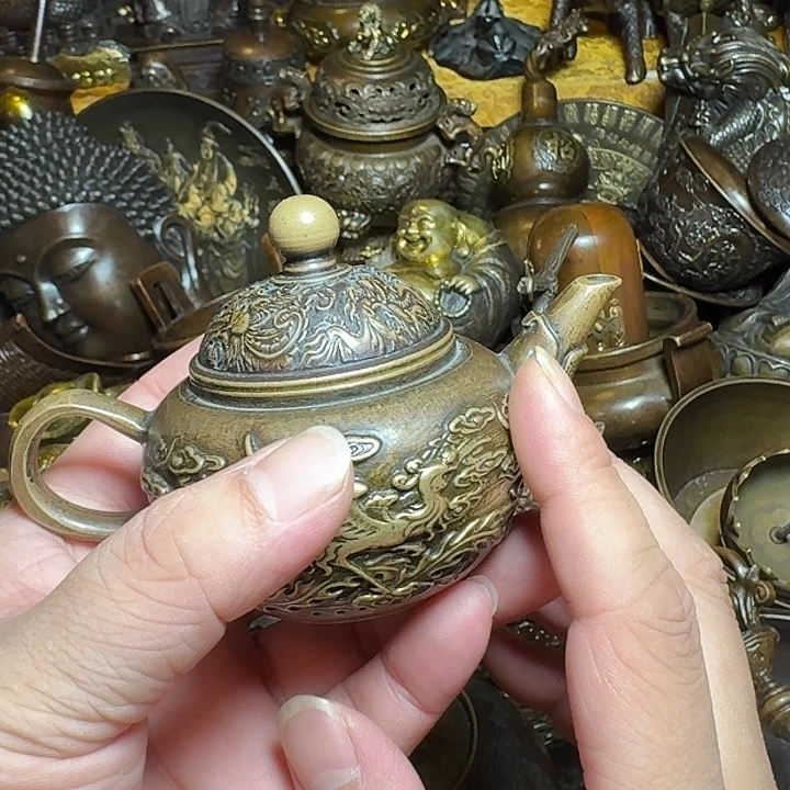 铜器摆件收收藏藏